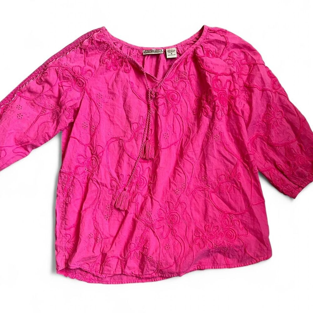 Vibrant Pink Floral BOHO Embroidered Pink Tunic Blouse W/Tassles & 3/4 Sleeves.